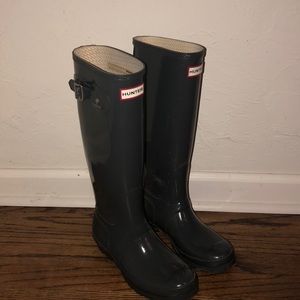 Grey hunter rain boots